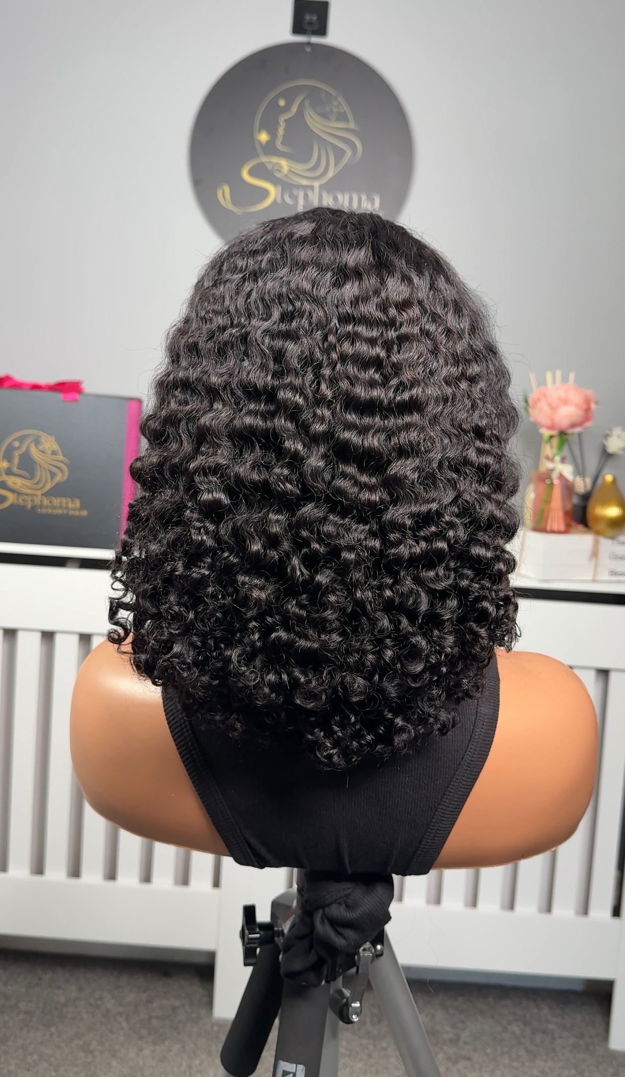 18” Iris curls with full frontal