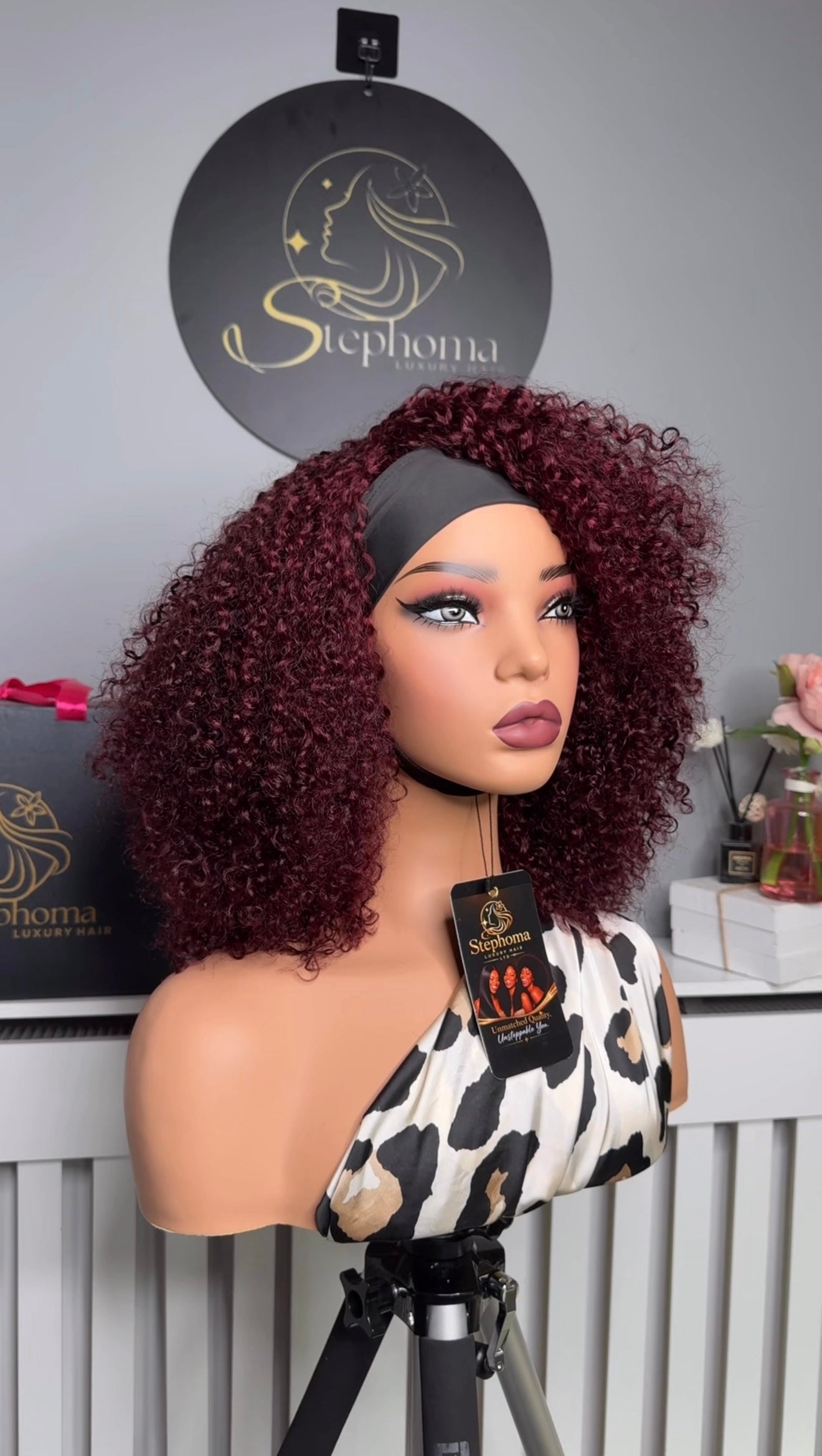 The Chic Band Wig in Dark Wine
