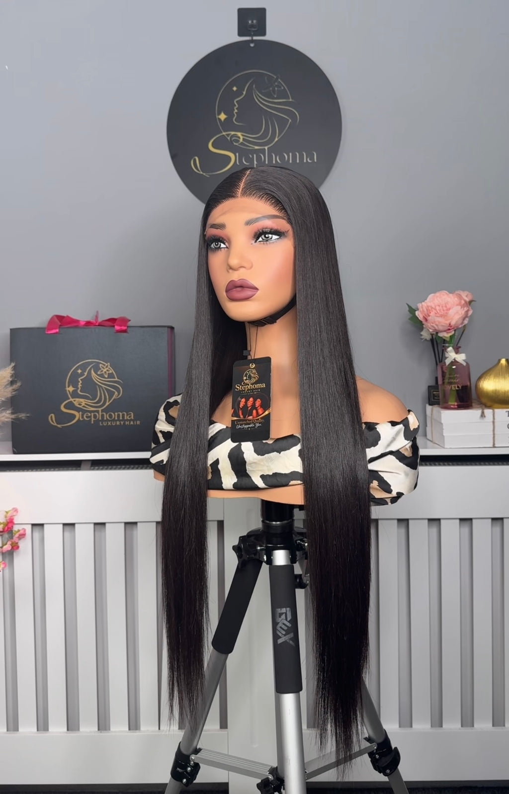 24” Luxury Donor Bone Straight with 5by5 Closure