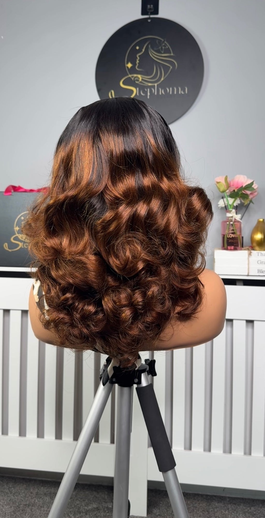 16” HD Elite Wavy Bouncy with 5by5 HD Lace Closure in Brown Ombré