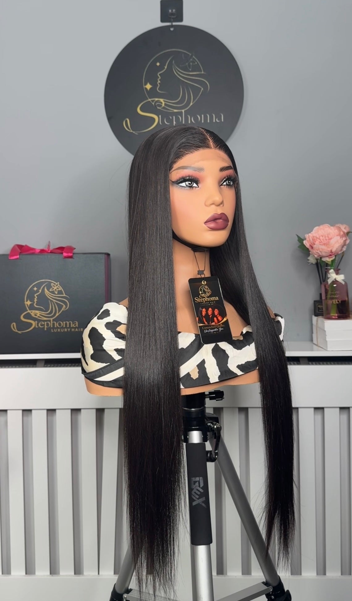 24” Luxury Donor Bone Straight with 5by5 Closure