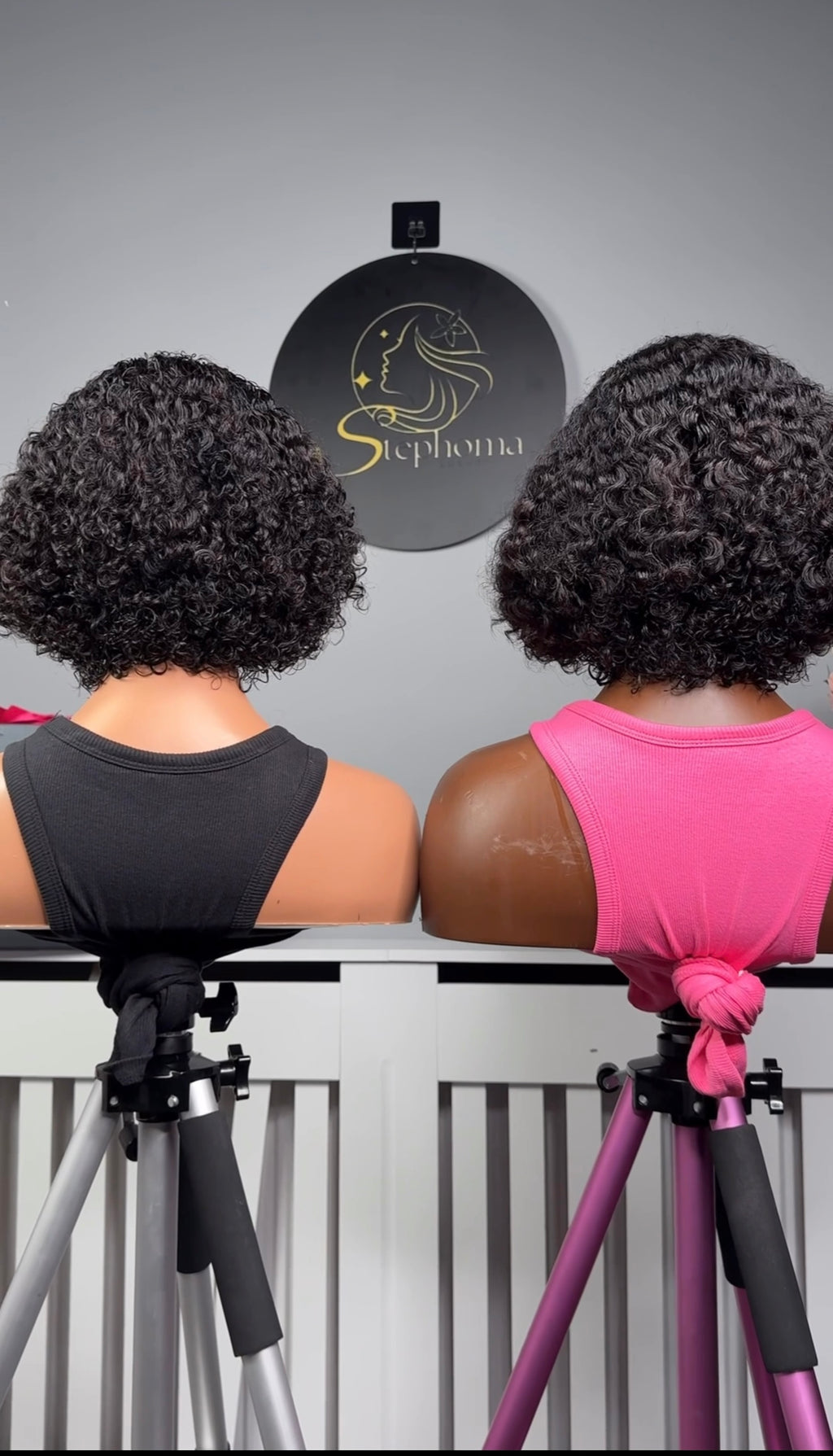 Curl Candy
5by5 T-lace Closure
Pre- cut lace, pre-bleached Knot
Glueless and ready to wear