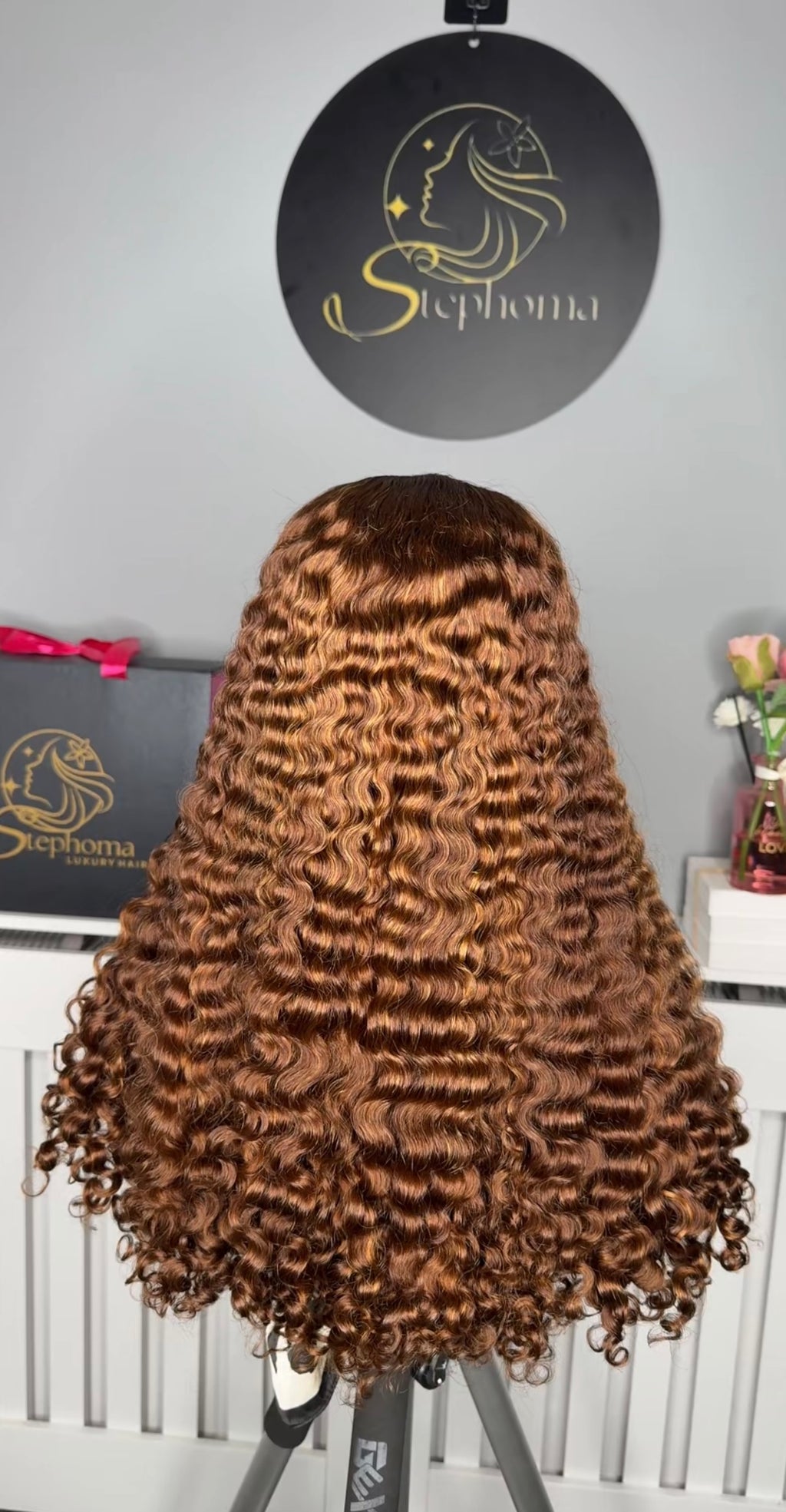 20” Iris Curly with 5by5 Closure in Piano