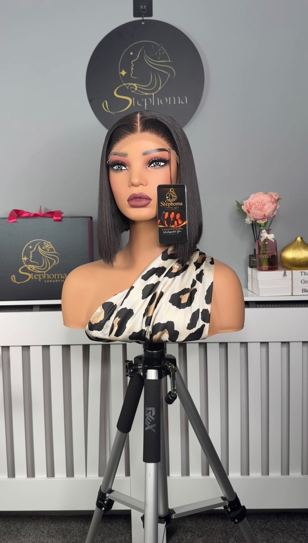 8” Luxe Donor Bone Straight with 5by5 Closure
