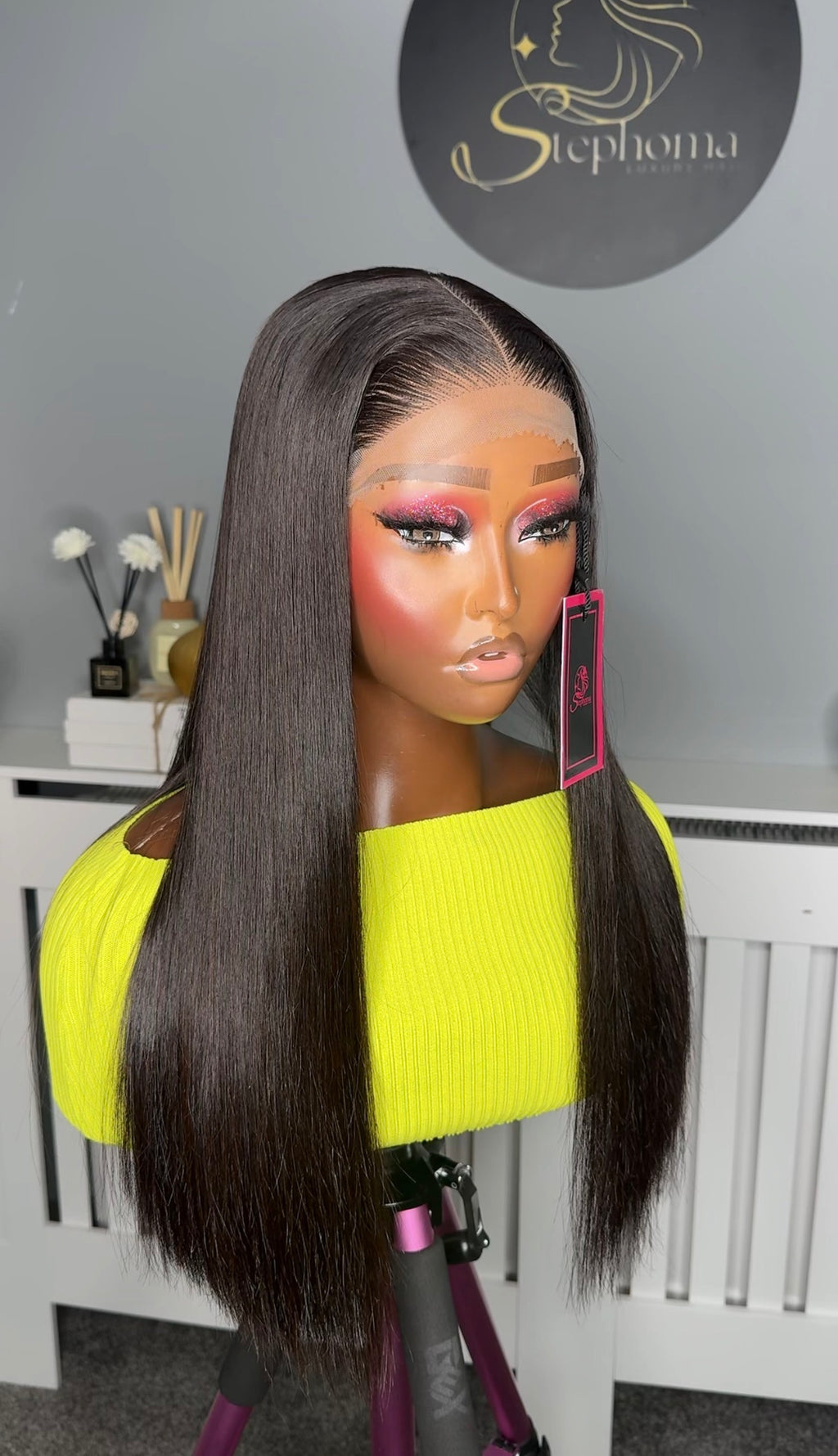 18” Luxe Donor Bone Straight with 5by5 Closure