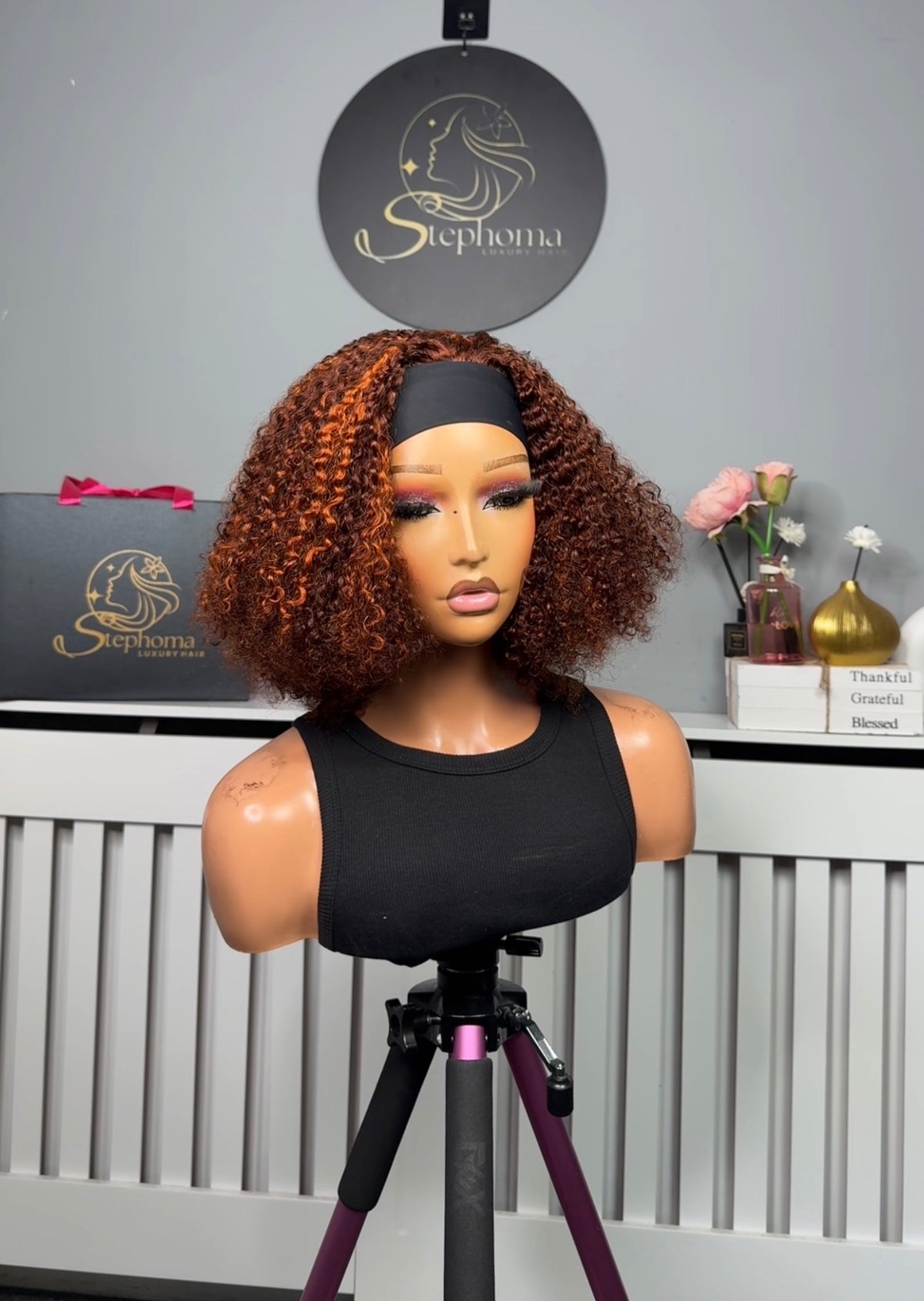 Gina Band Wig in Orange Piano