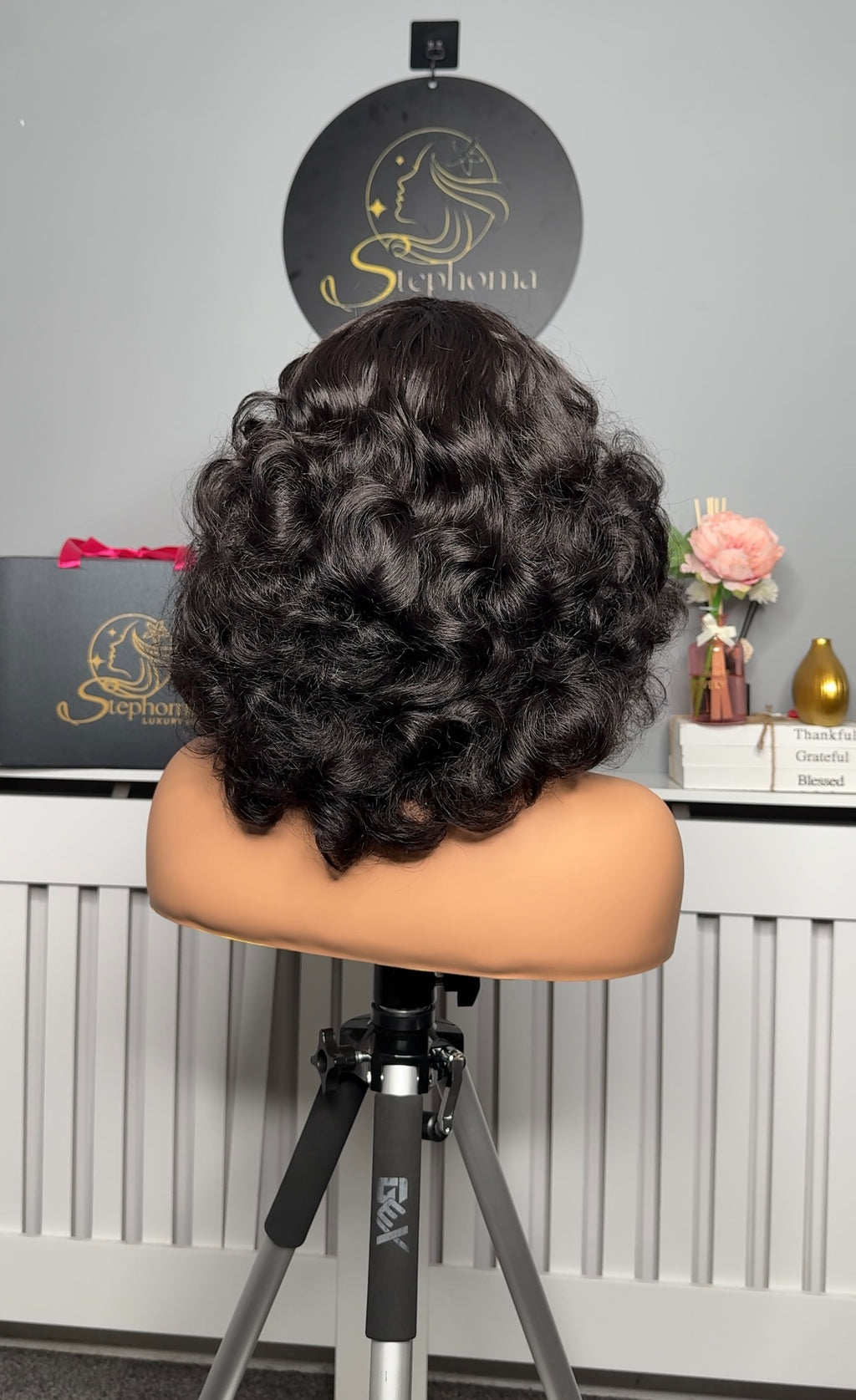 14” Luxury Fumi Bounce Fringe Wig
