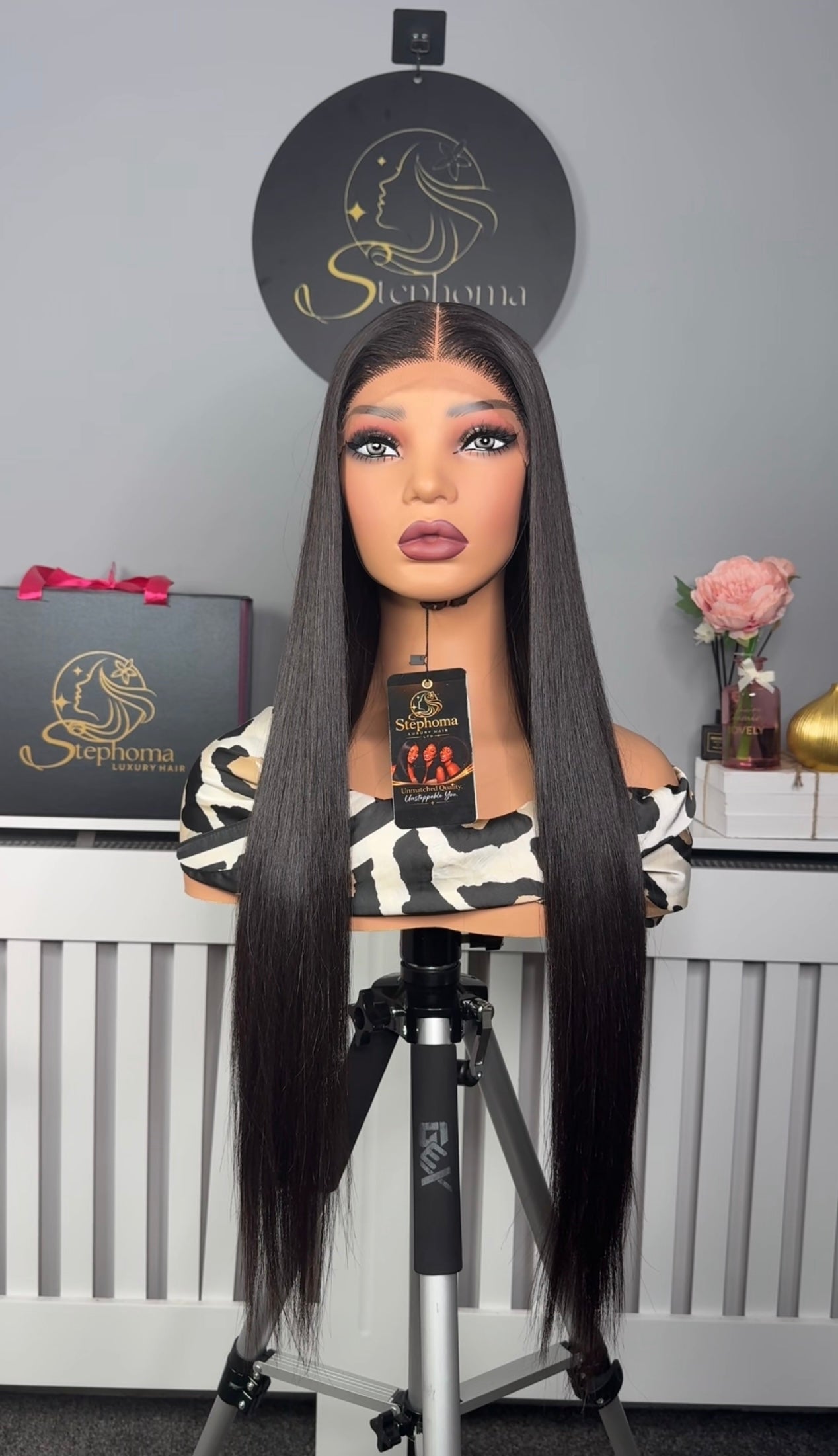 24” Luxury Donor Bone Straight with 5by5 Closure