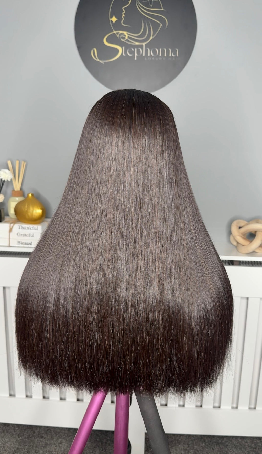 18” Luxe Donor Bone Straight with 5by5 Closure