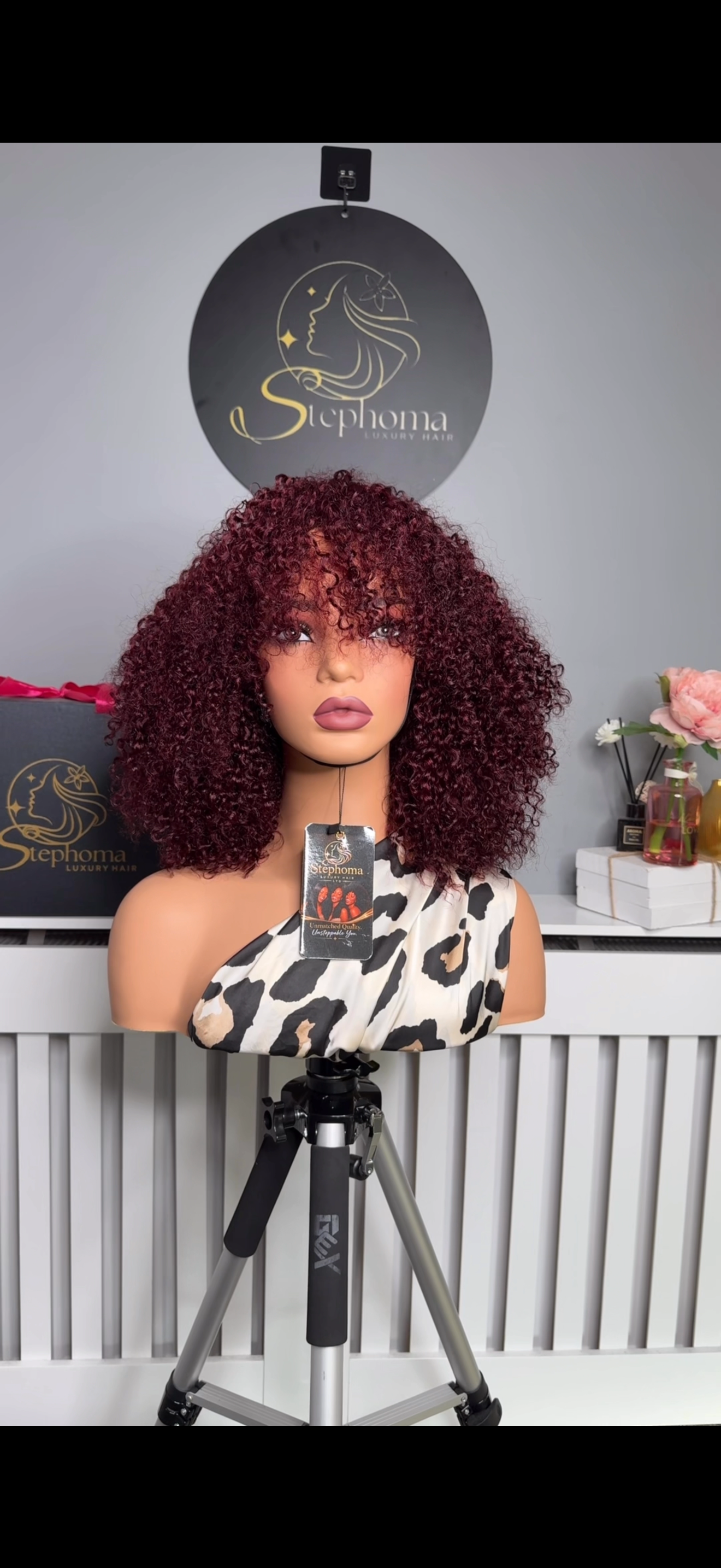 The Chic Band Wig in Dark Wine