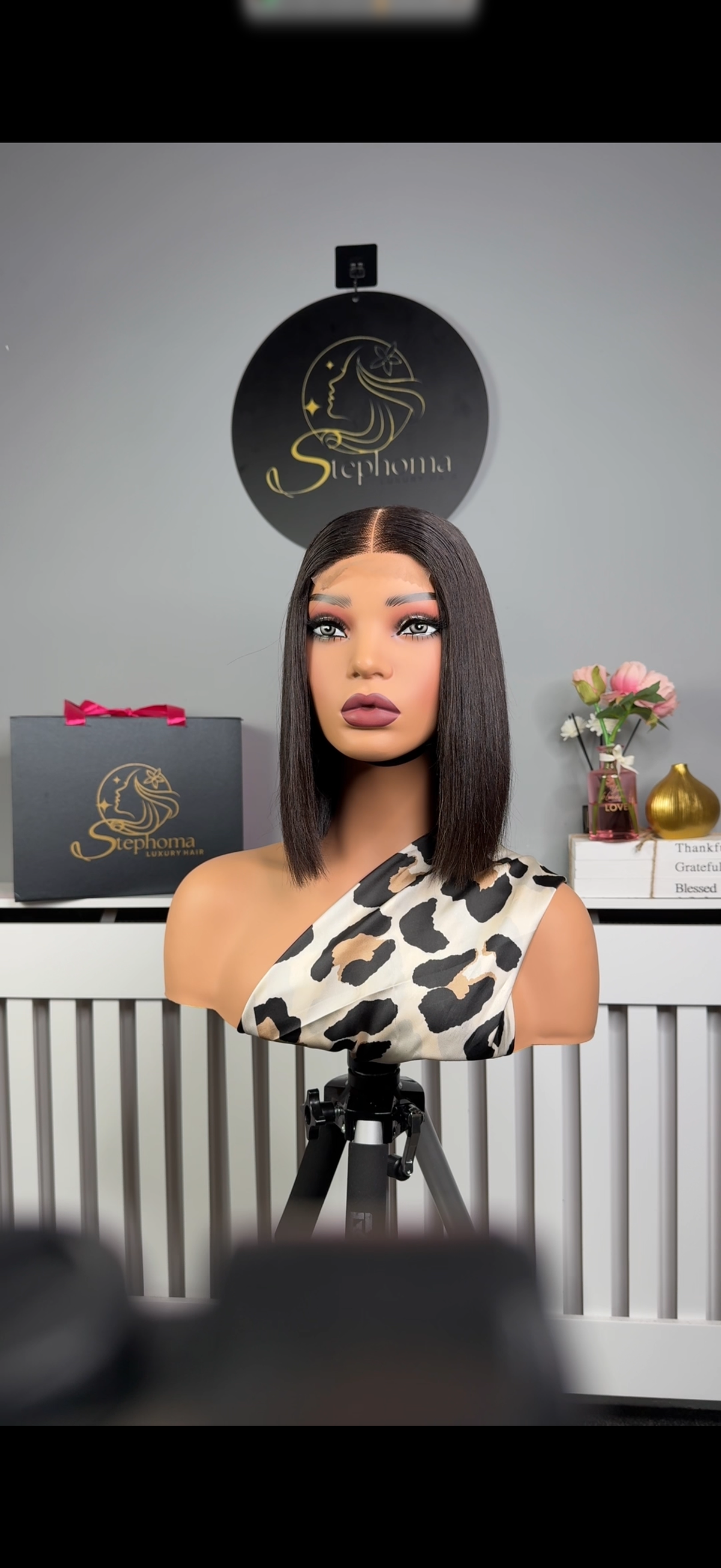 10” Luxe Donor Bone Straight with 2by6 KimK Closure