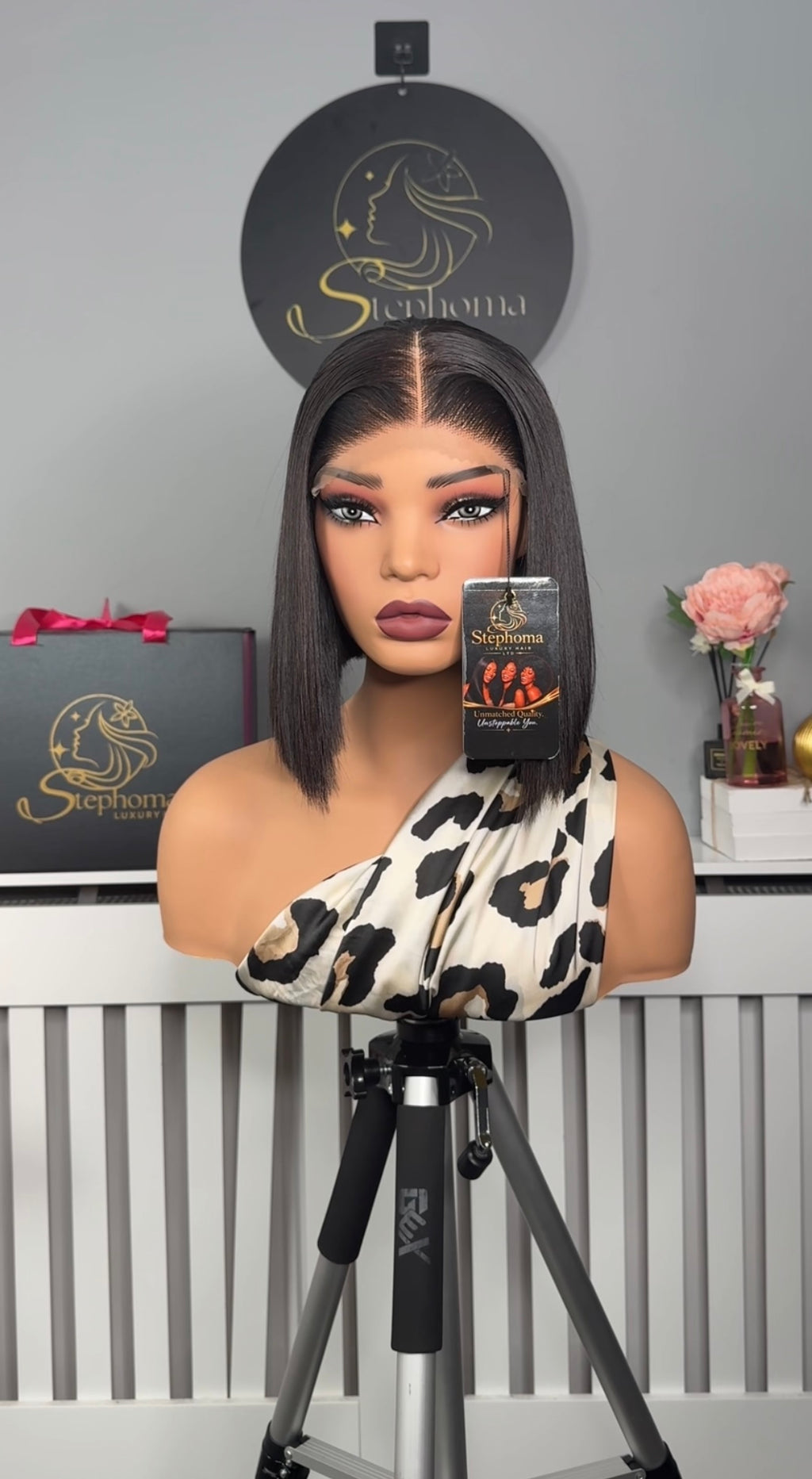 8” Luxe Donor Bone Straight with 5by5 Closure