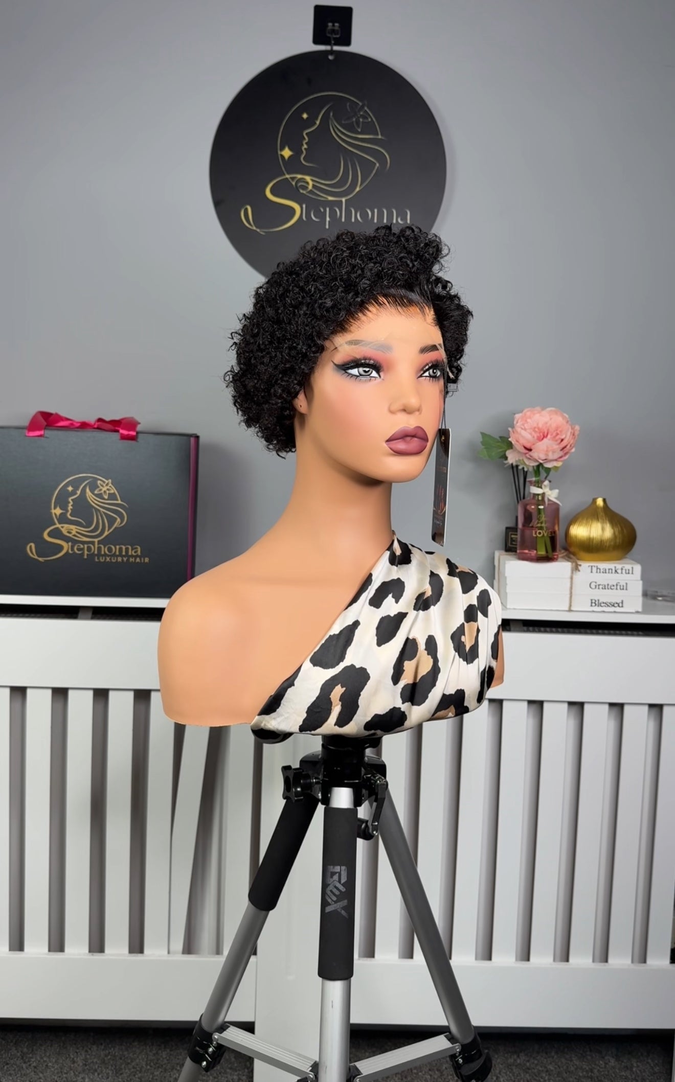 7by7 Halo Raw Curly Wig