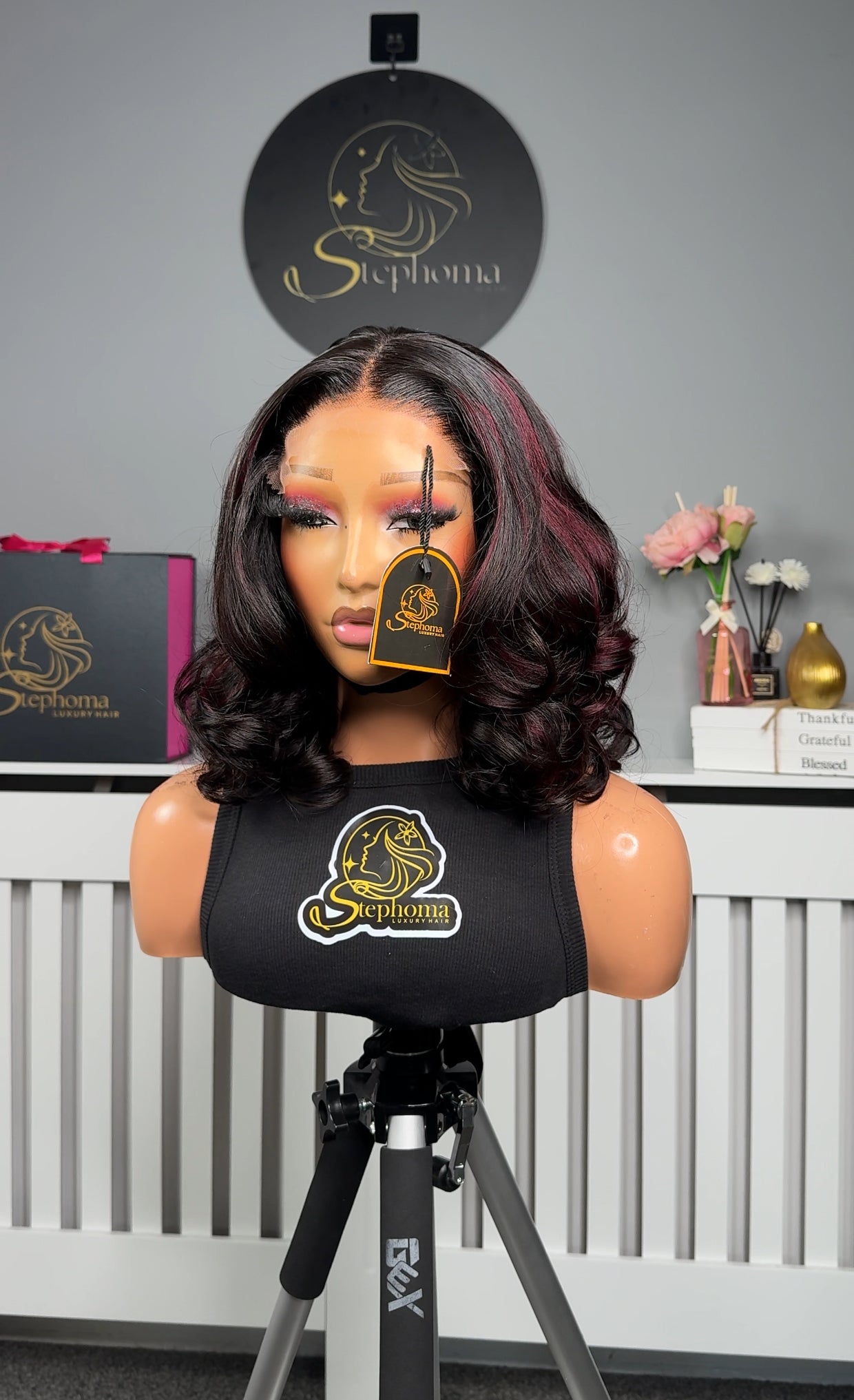 Elite Wavy Bouncy in Burgundy Highlights