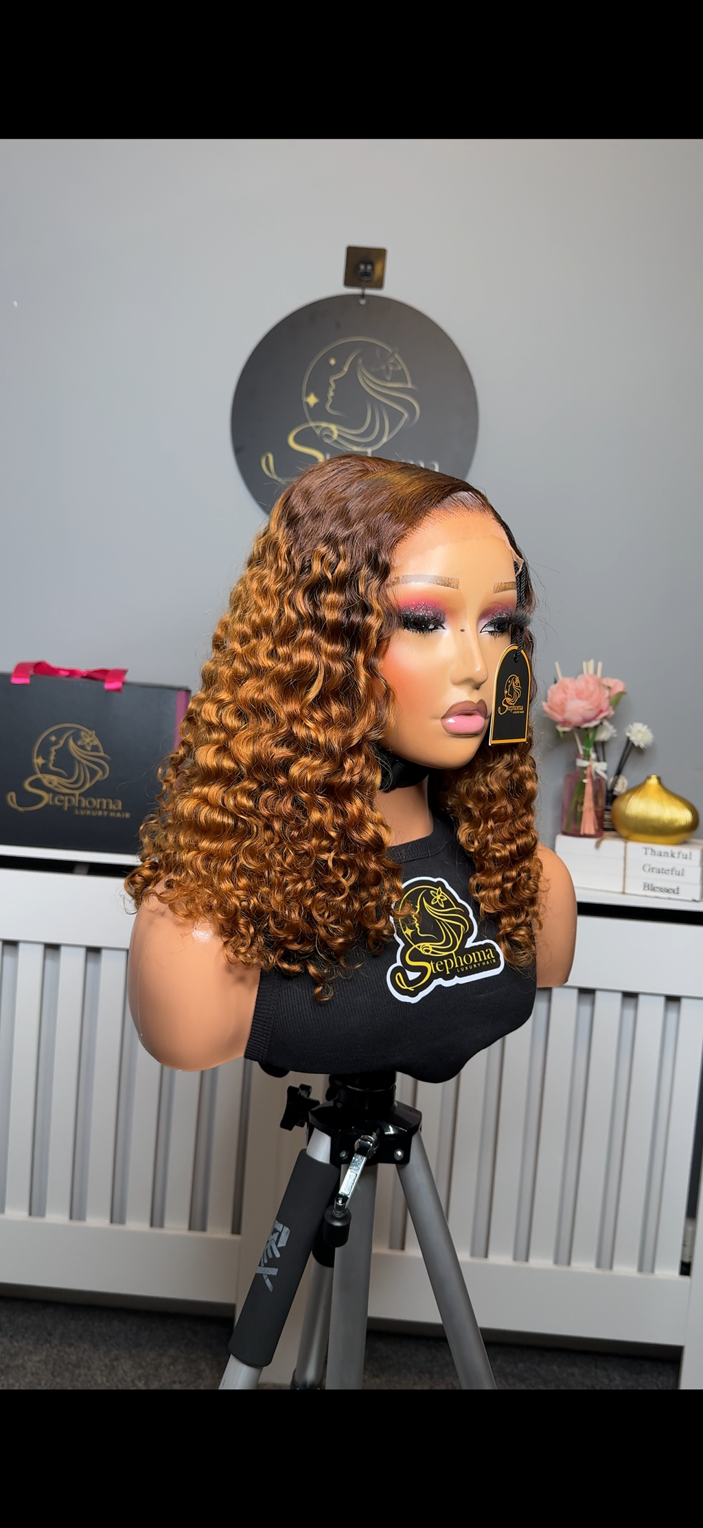 16” Iris Curly in Ombré Colour with 5by5 Closure