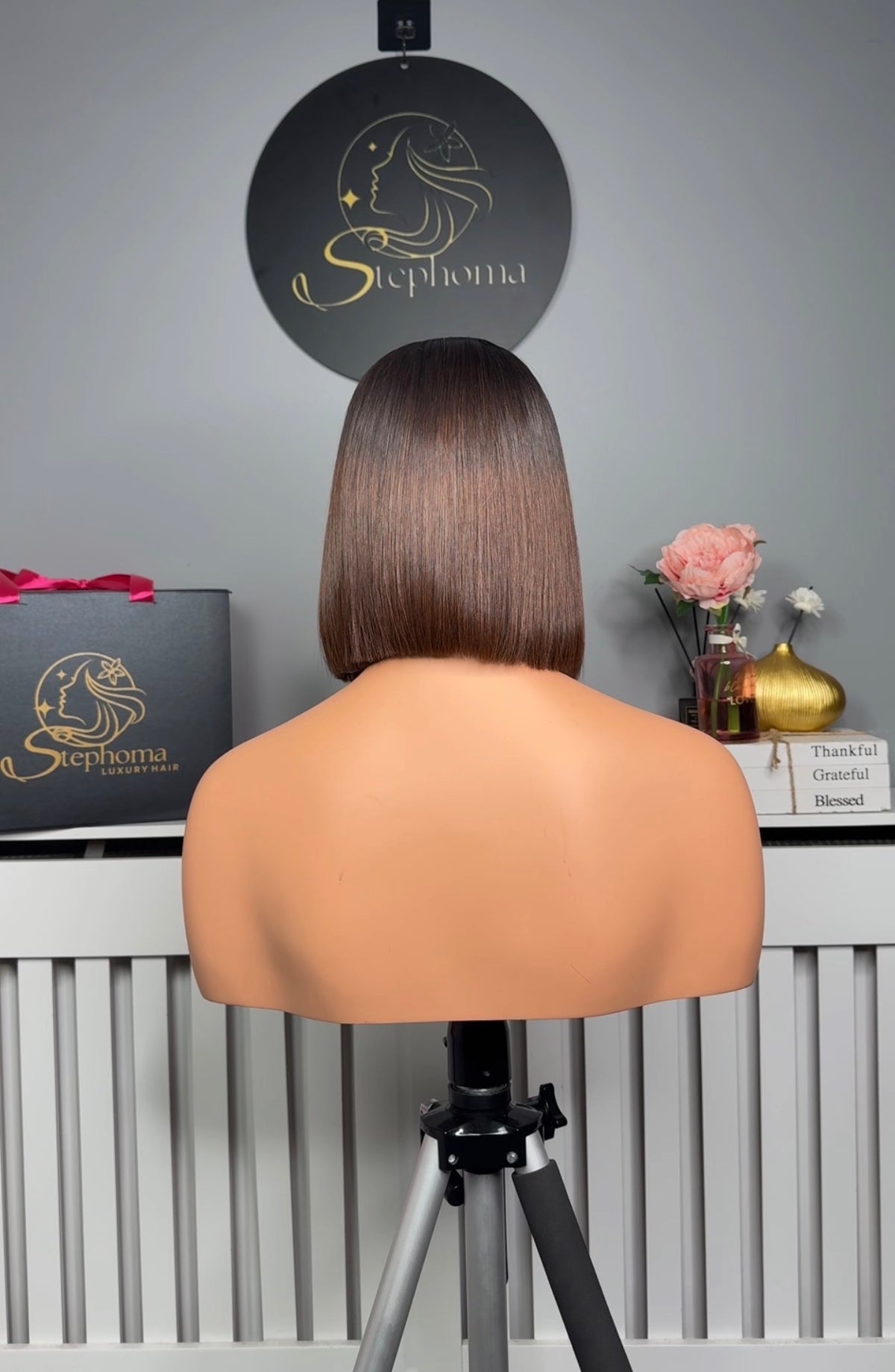 8” Deluxe Donor Straight paired with 2by6 Closure in Ombré Colour