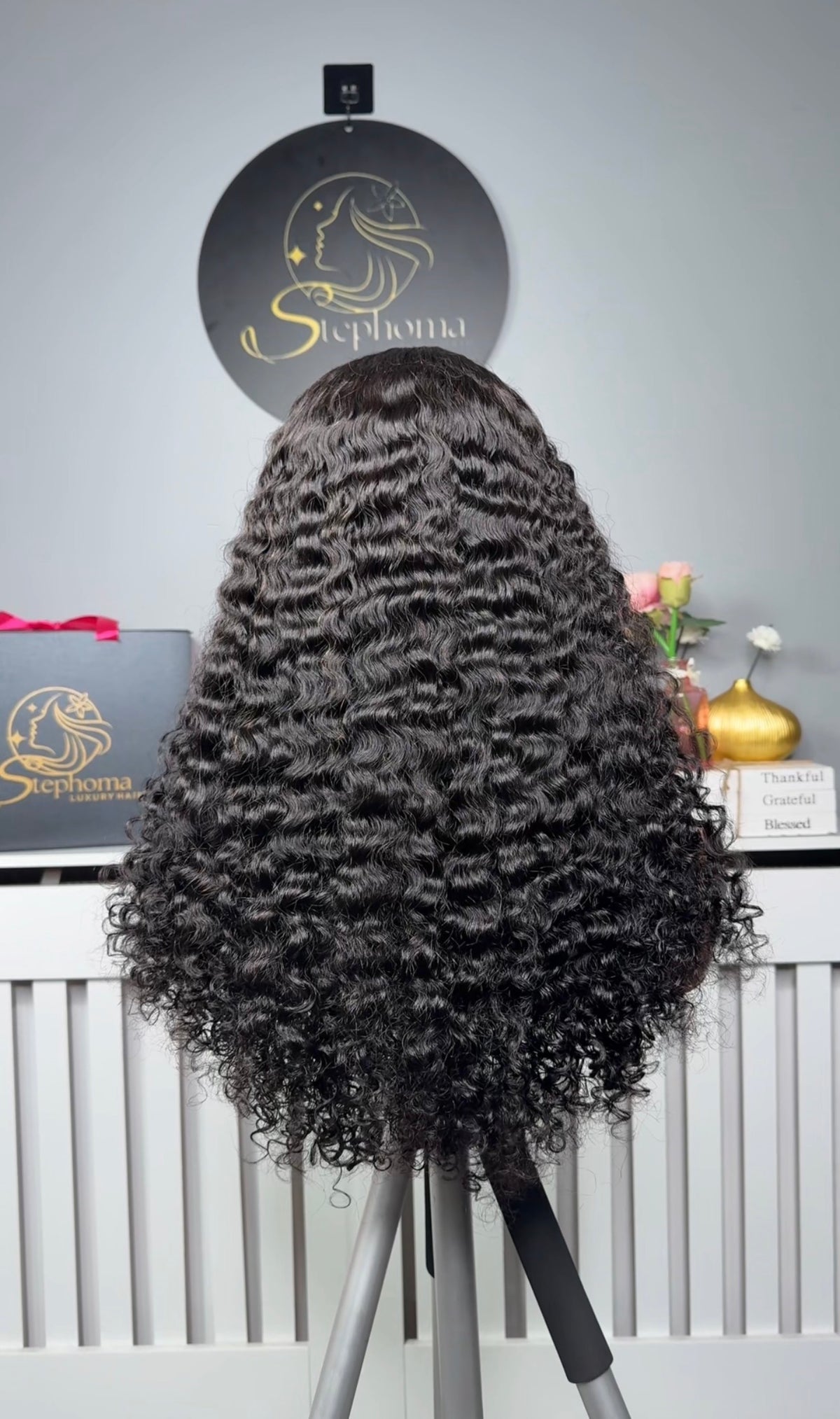 20” Iris Curly with 5by5 Closure